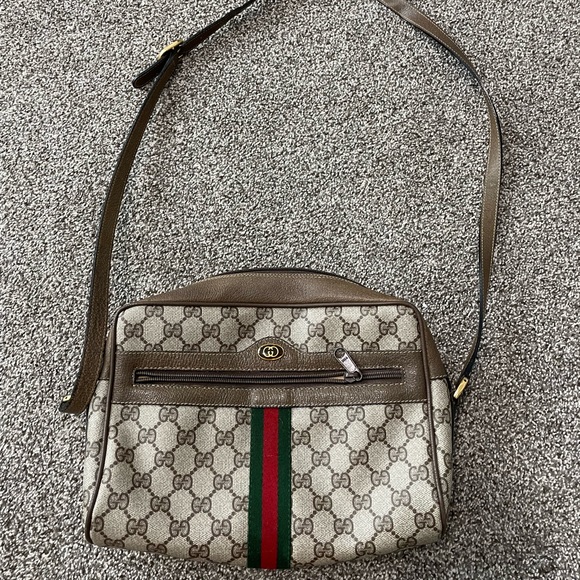 •Hardly used! - Picture 1 of 4